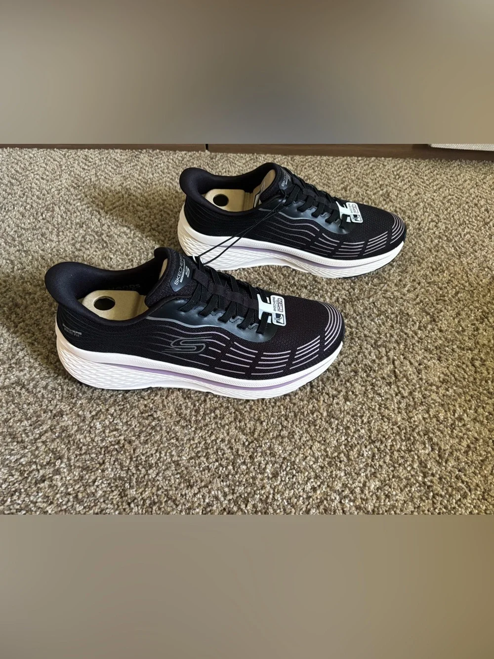 Skechers Swift Fit Size 11 Black and Purple Women's Slip-On Sneakers